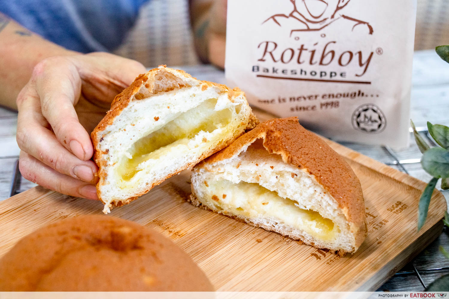 Boy roti Rotiboy, Bakery