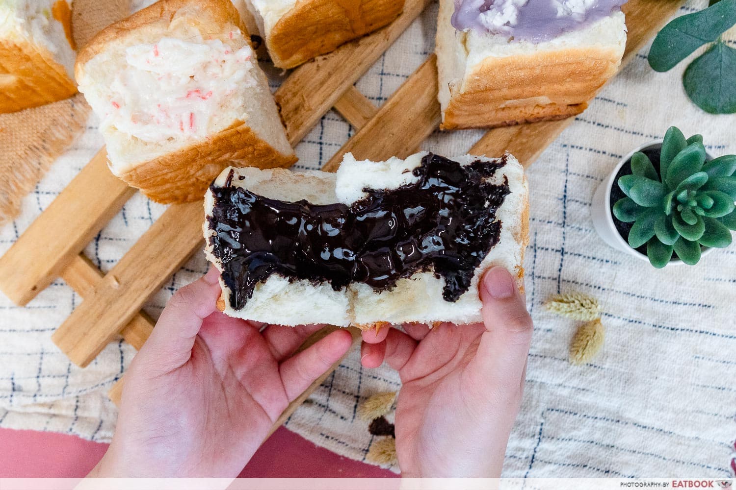 Tearuk Dessert Bar - Chocolate Bun