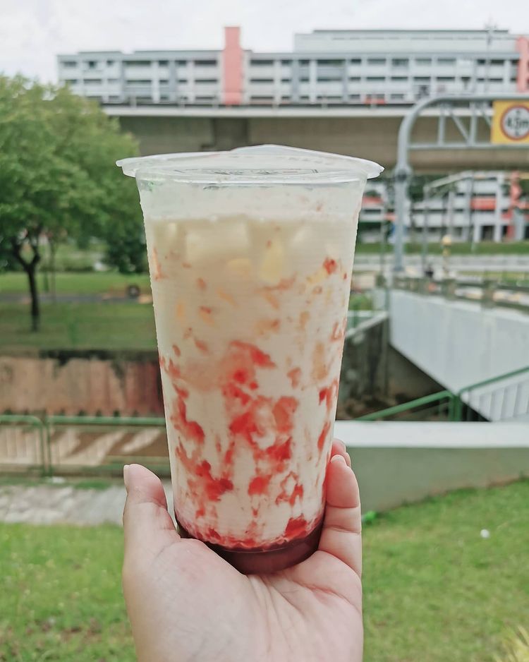 strawberry milk long cha