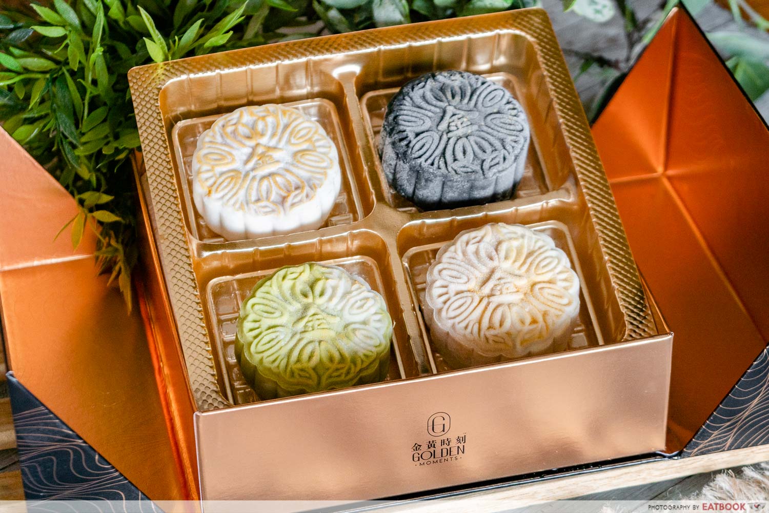 mooncakes - Golden Moment