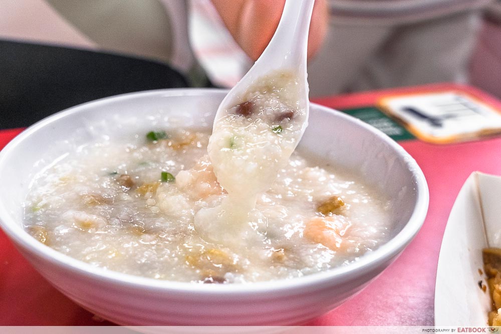 chef leung - congee pour