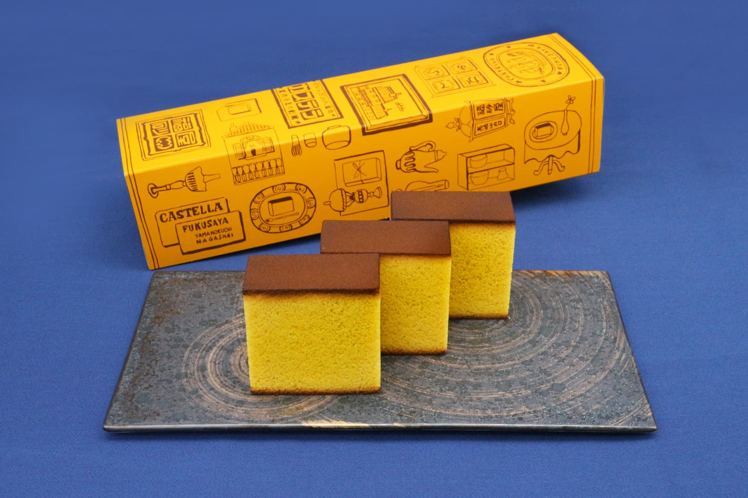 fukusaya castella cake in packaging