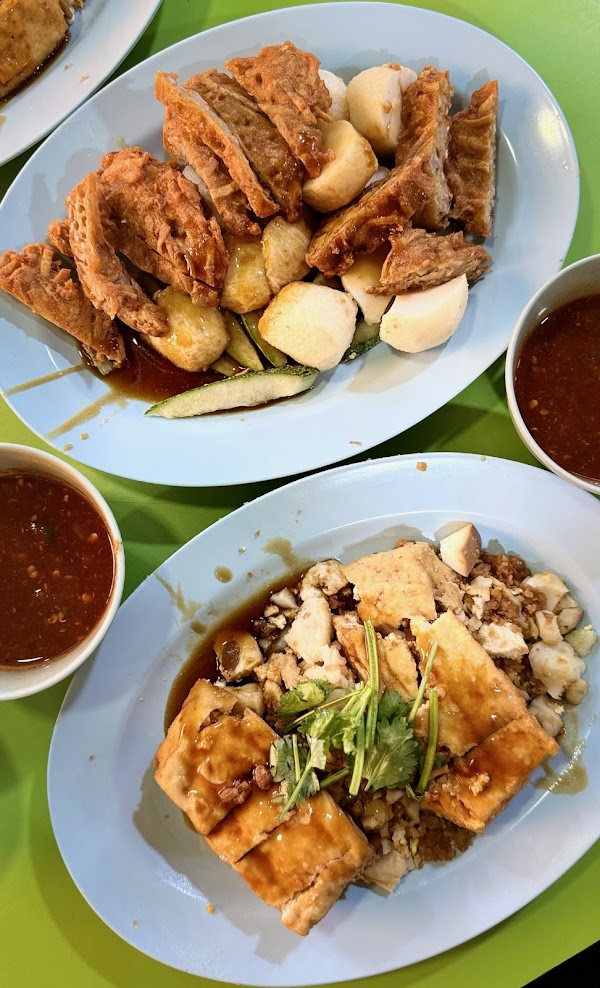 rare-hawker-dishes-say-seng-famous-tau-kwa-pau