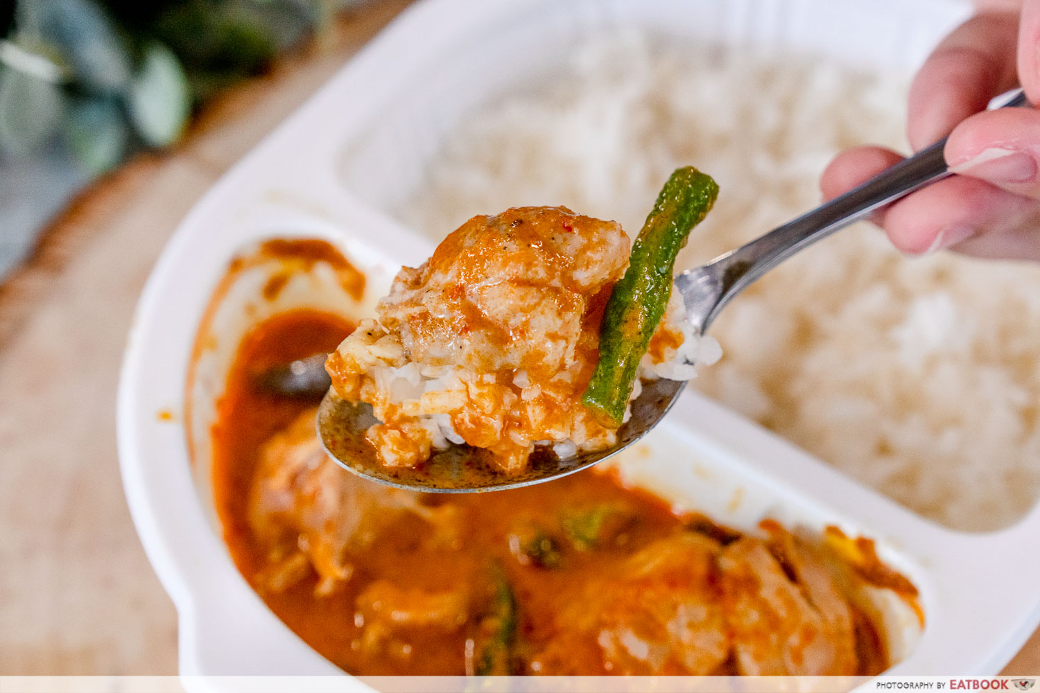 7-eleven thai food - red curry chicken