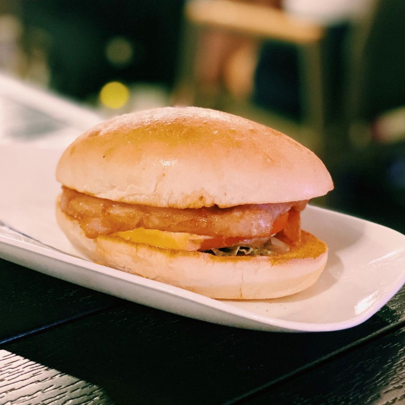 tsui wah jewel -pork chop bun