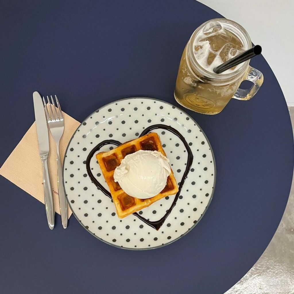 Sugartown New Cafe In Punggol With Italian White Truffle Ice Cream