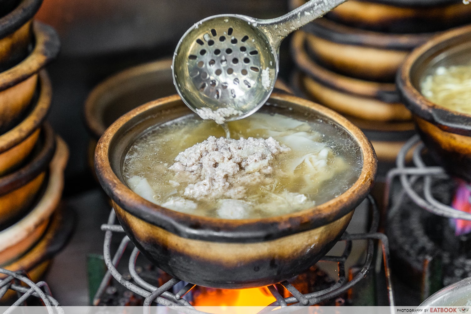 ah gong minced pork noodle - cooking