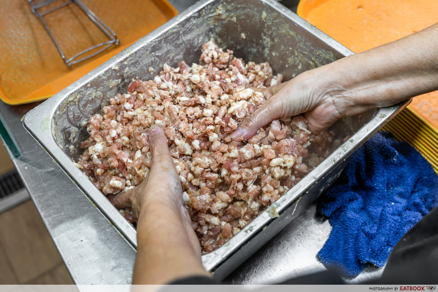 ah gong minced pork noodle - making meatballs