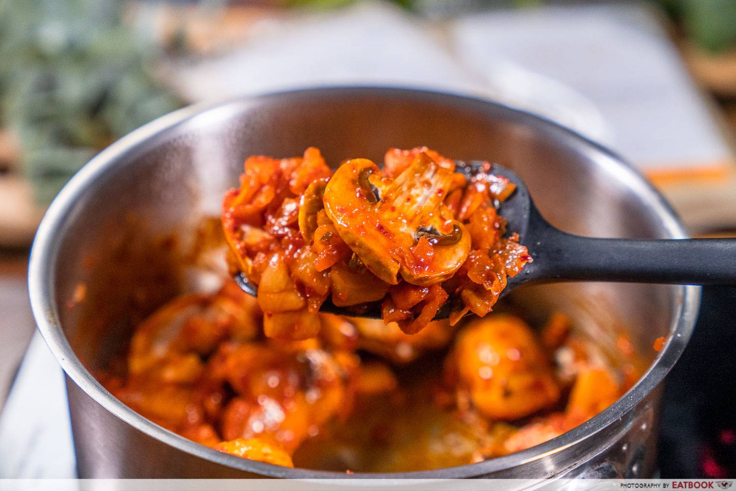 kimchi jjigae frying