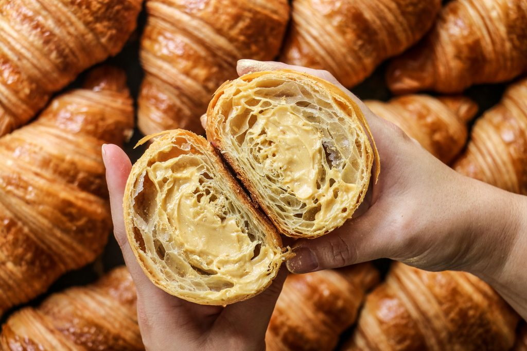 tiong bahru bakery - golden croissant