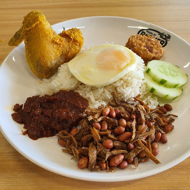 boon lay power nasi lemak