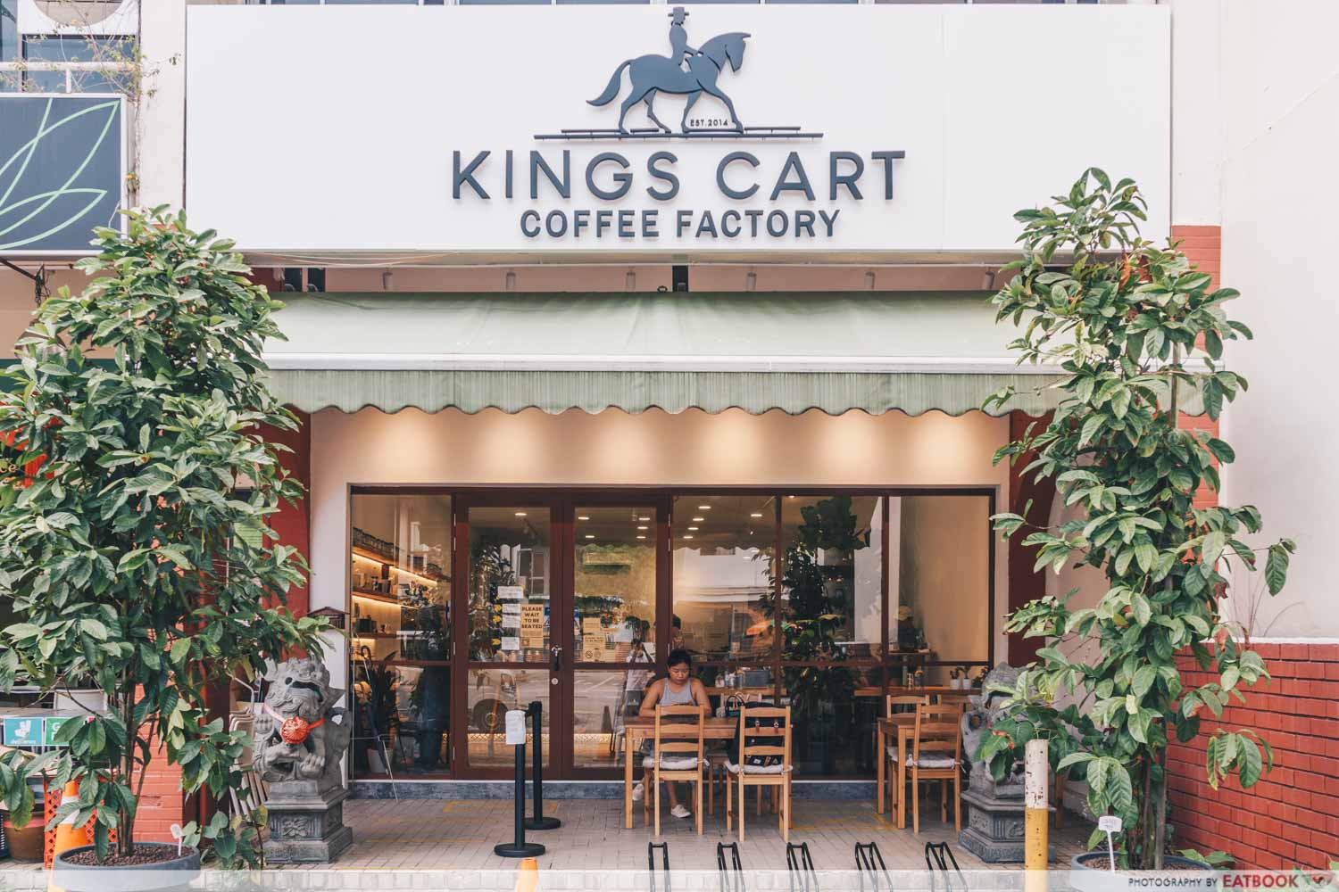 kings cart coffee storefront