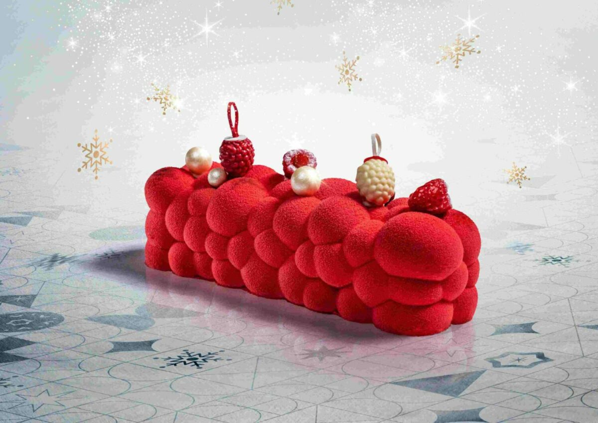 resorts world sentosa log cake Festive Ruby Chocolate Yule Log with Raspberry (1)
