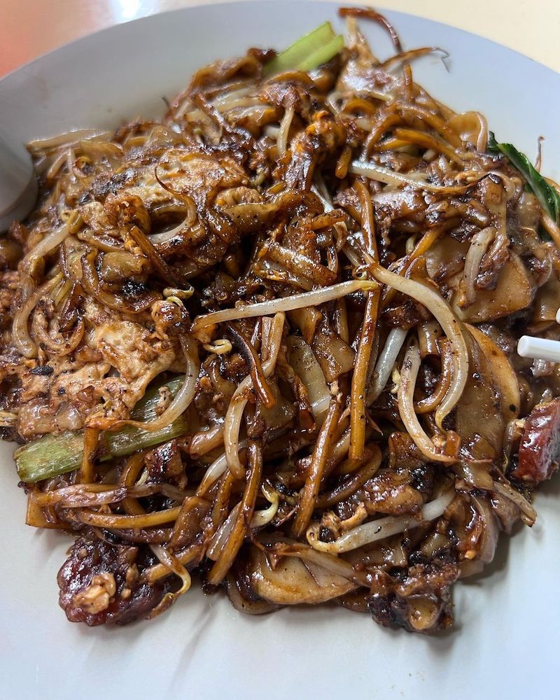 Hougang Oyster Omelette & Fried Kway Teow