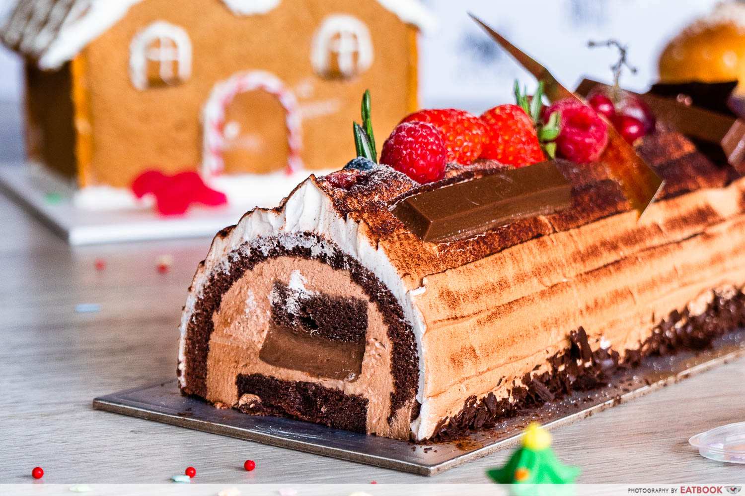 breadtalk christmas log cake