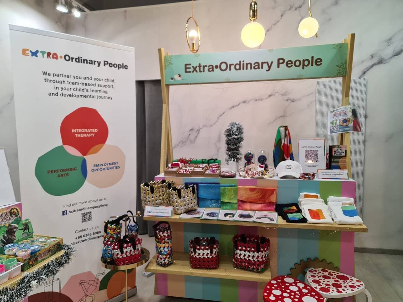 extra ordinary people booth kinex