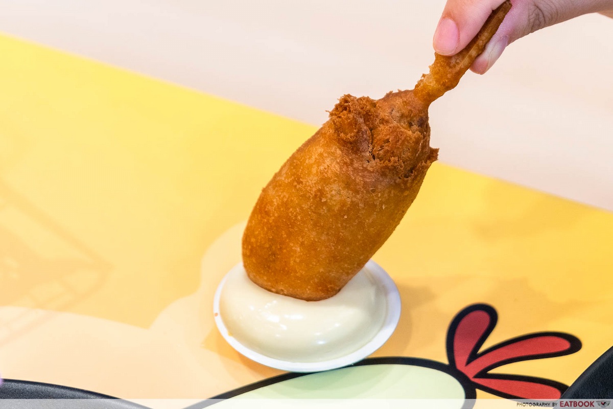 kumoya x spongebob corndog dipping