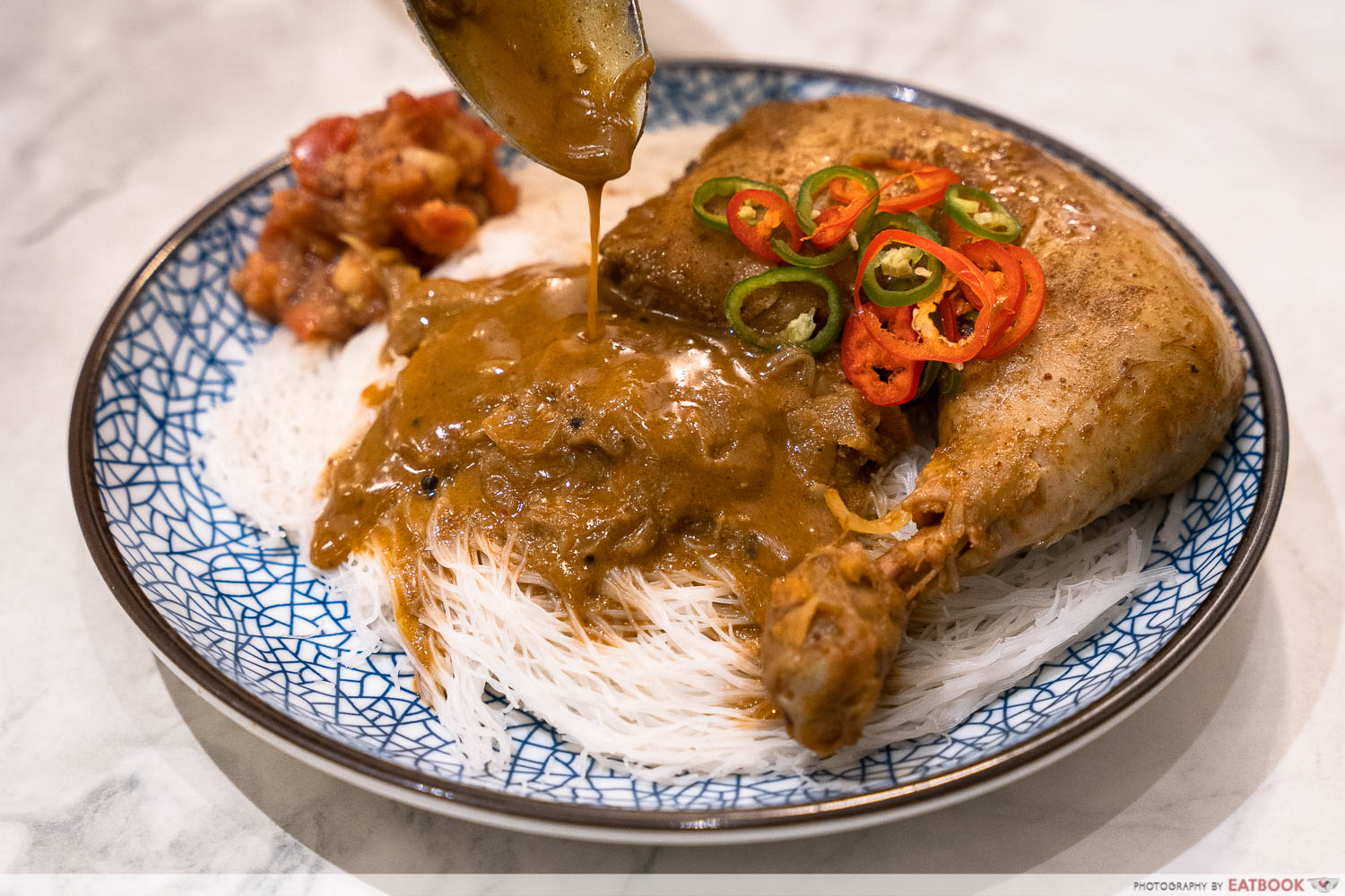 rempapa - sri lankan chicken curry & tomato chutney with string hoppers