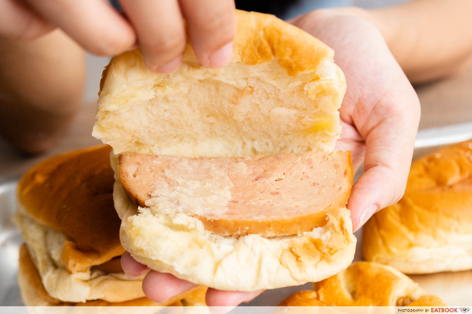 serangoon gardens bakery & confectionery - luncheon meat bun