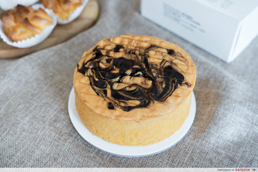 uncle-lee-confectionery-marble-cake