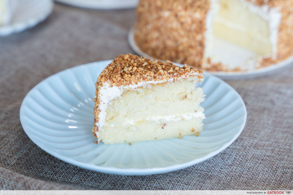 uncle-lee-peanut-cake-interaction-slice