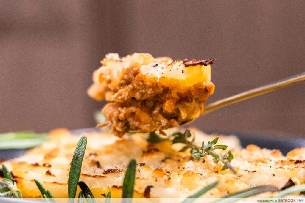 Wheelock Place Food Guide 8 Places For XXL Unagi, Aburi Salmon Roll