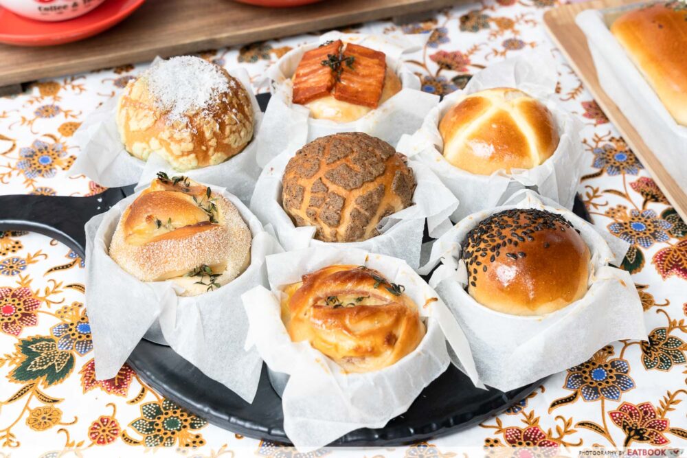 hainan story bakery - mini buns