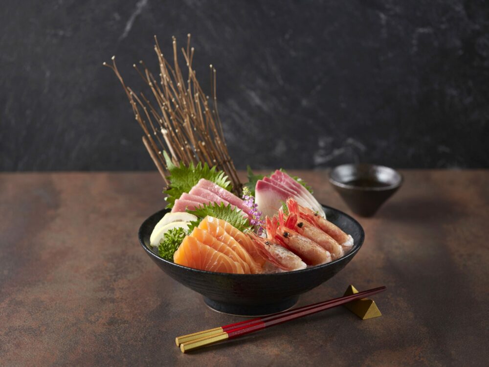 sush tei - Sashimi Moriawase _Yuki_ (L) 16 Slices-min