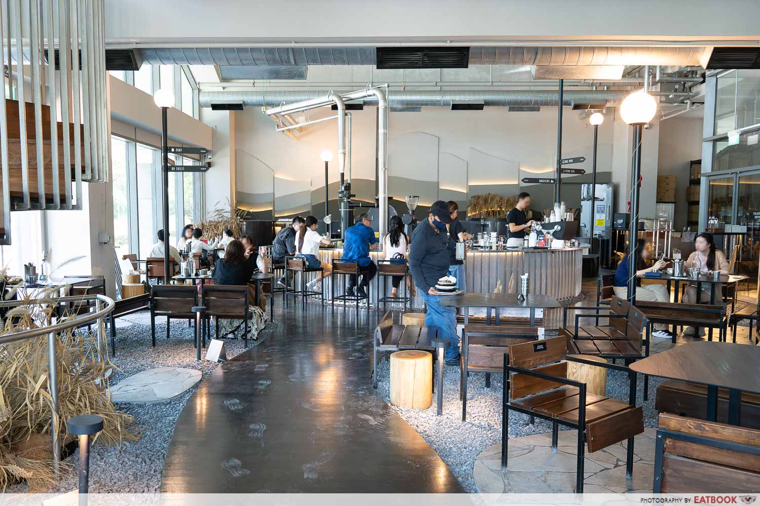 coexist-coffee-co-paya-lebar-indoor-ambience