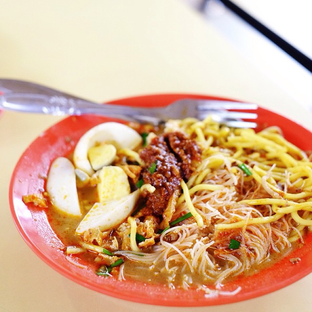 grandma mee siam