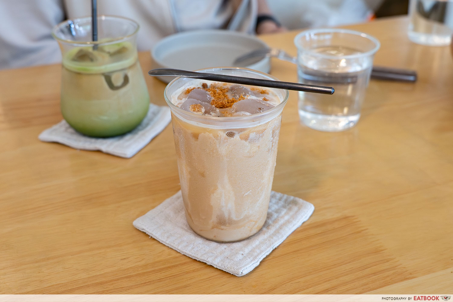 syip-farrer-park-biscoff-cream-latte-establishment