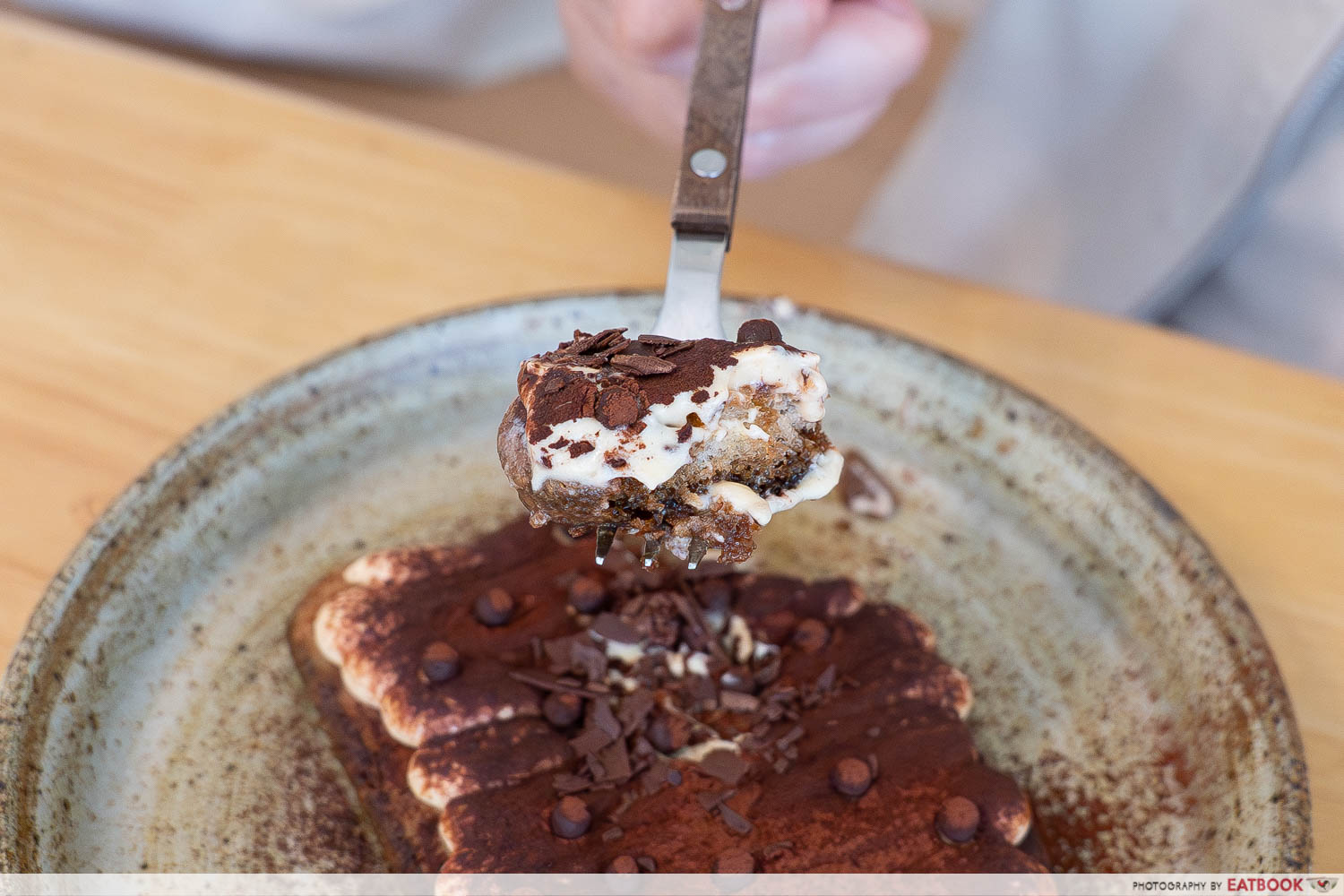 syip-farrer-park-kahlua-tiramisu-interaction