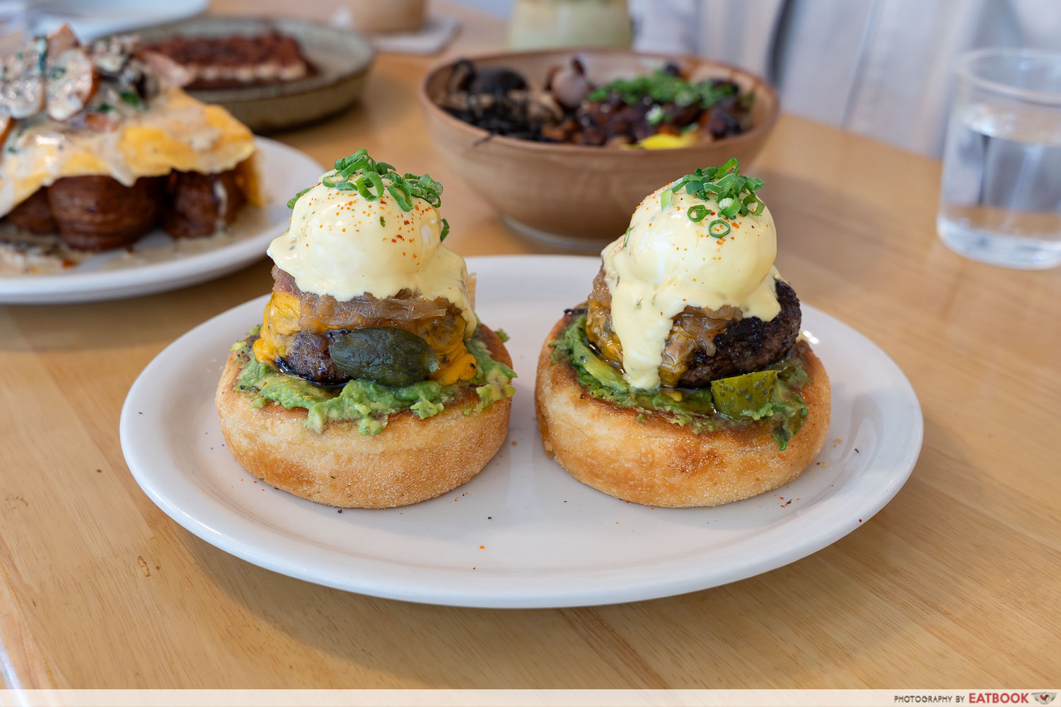 syip-farrer-park-wagyu-slider-egg-benedict-establishment