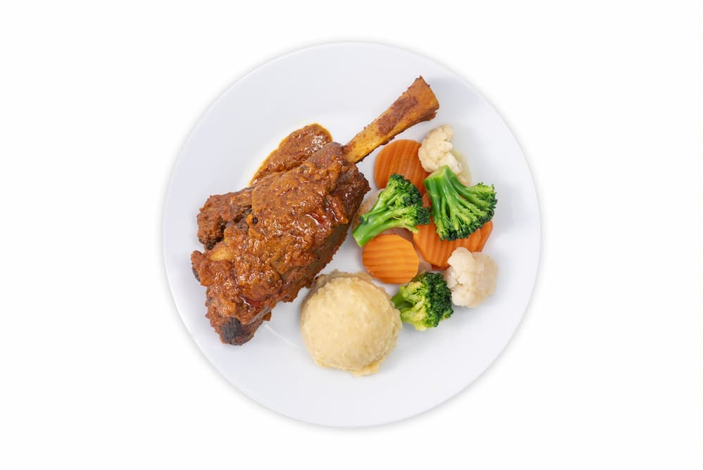 Lamb Shank Rendang w Mixed Veggie (1)