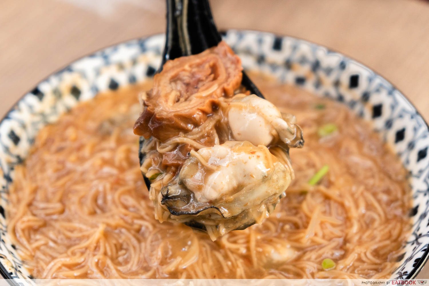 want food taiwanese oyster mee sua close up