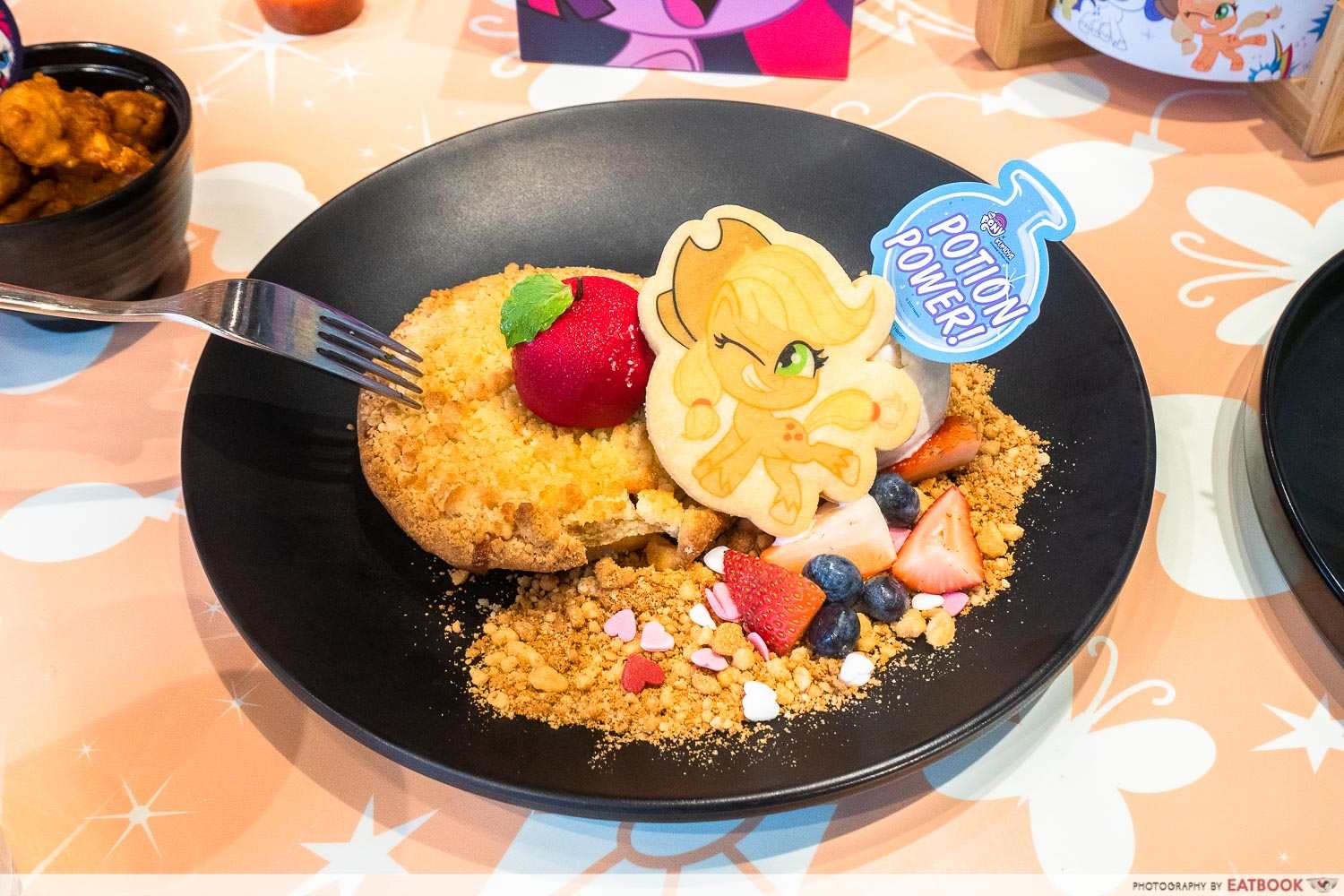 my little pony cafe apple tart