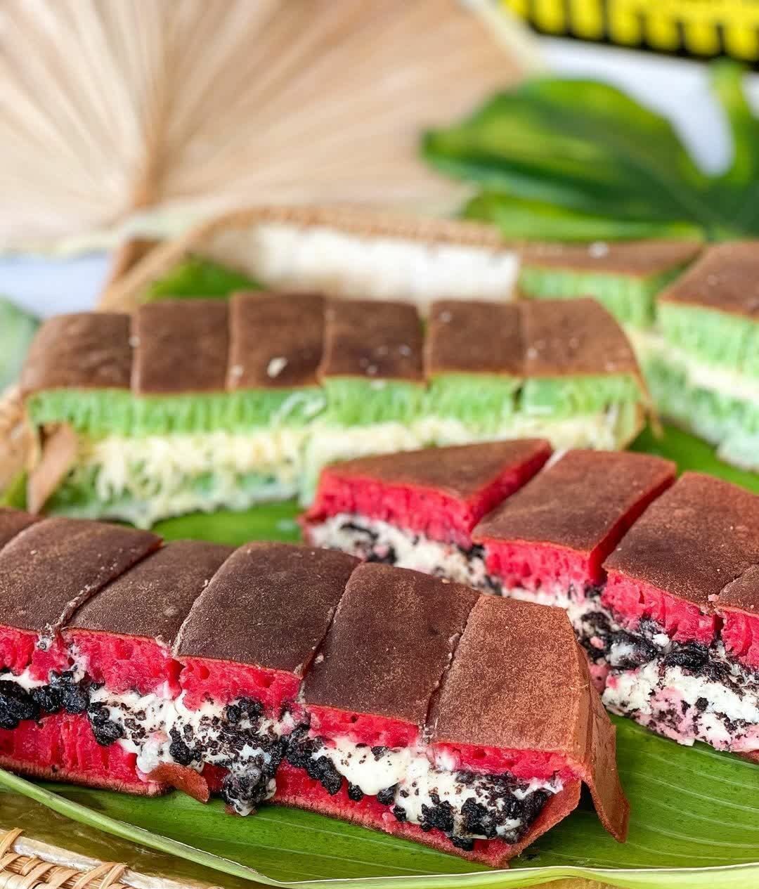 smile martabak - red velvet oreo cream cheese