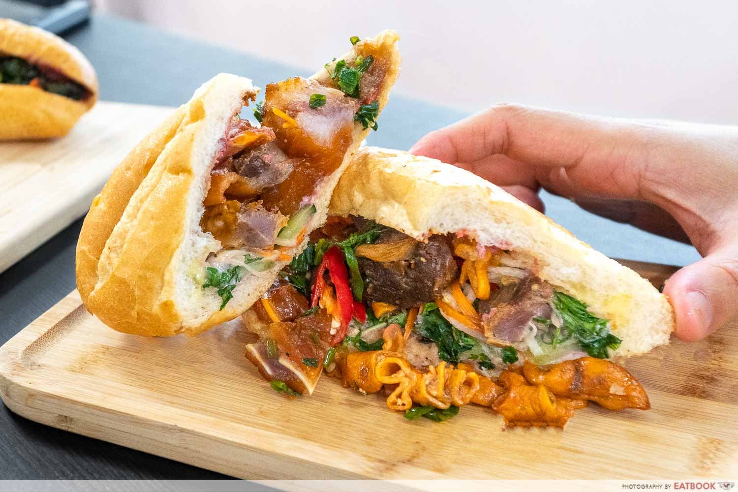 banh mi pha lau heo cross secction