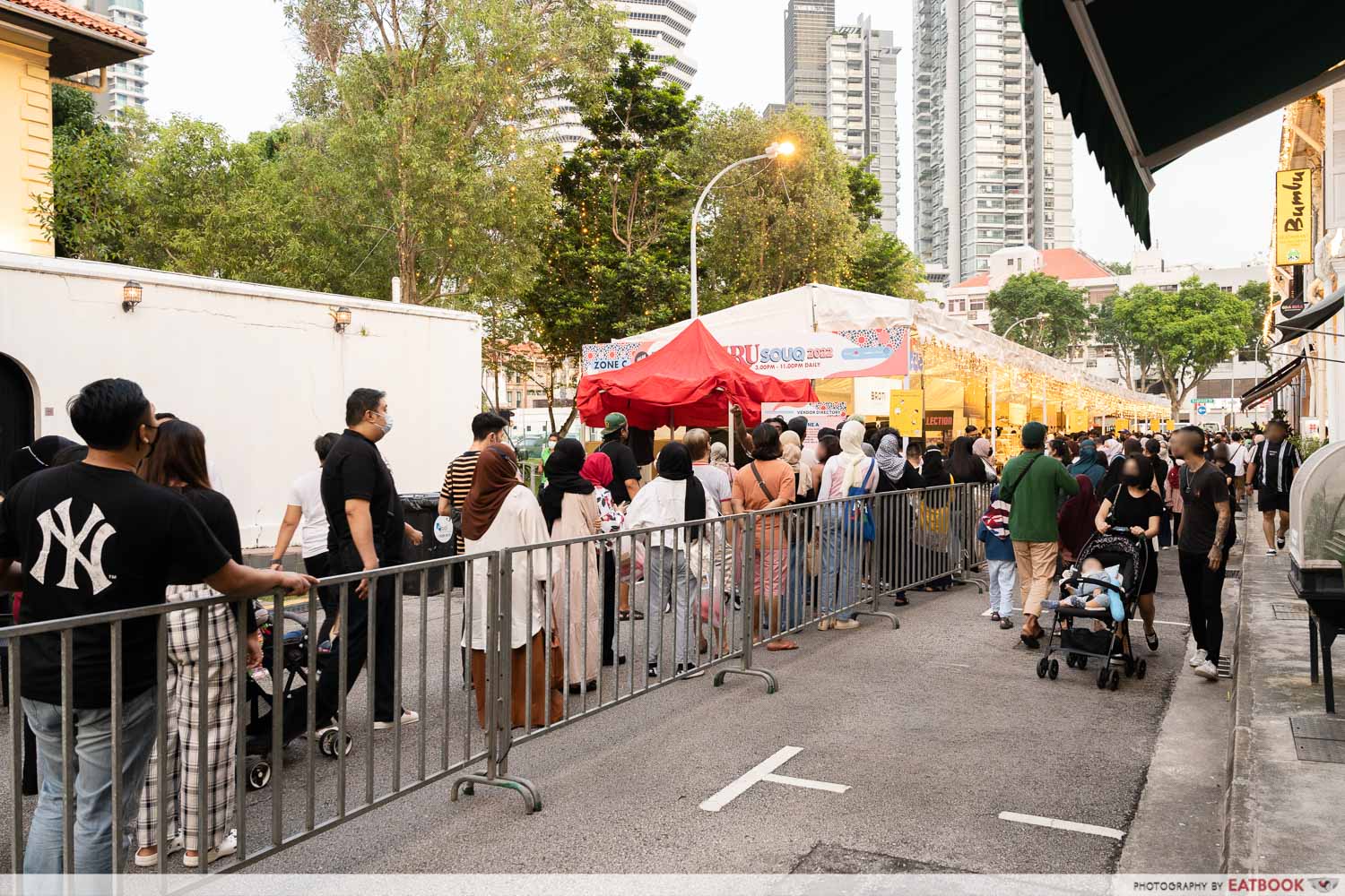 queues ramadan bazaar 2022