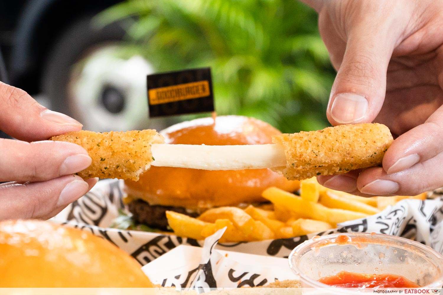 the-goodburger-mozzarella-sticks-interaction