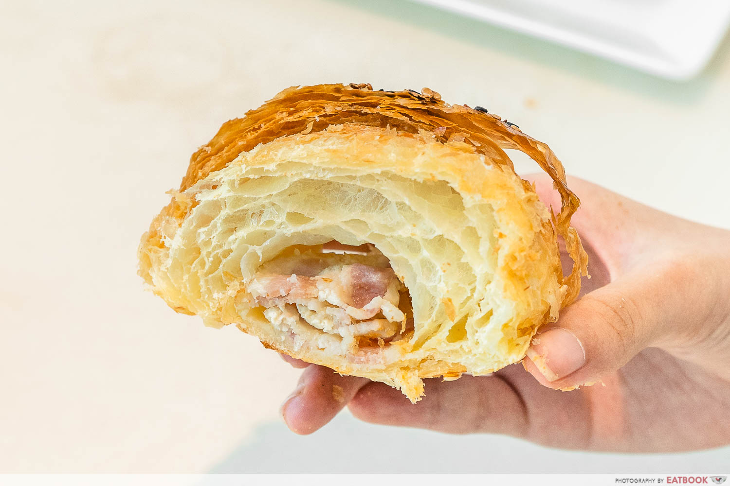 asanoya boulangerie camembert bacon croissant cross section