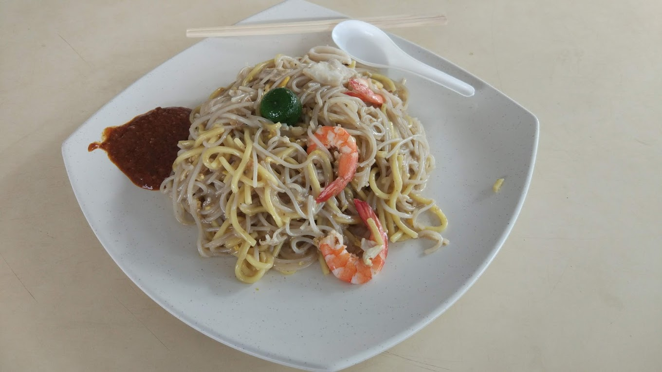 changi-village-hawker-centre-fried-hokkien-mee