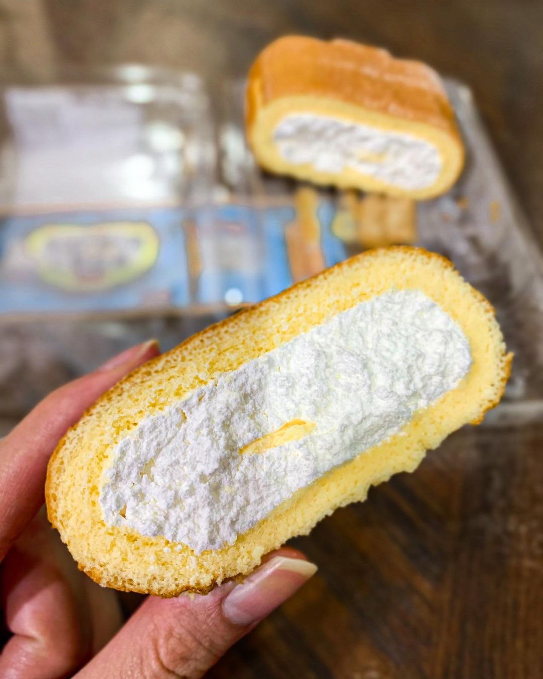 hokkaido souffle roll cake poison donki