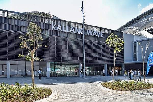 kallang wave mall shopping
