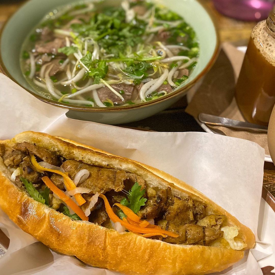 le cafe vie5 banh mi