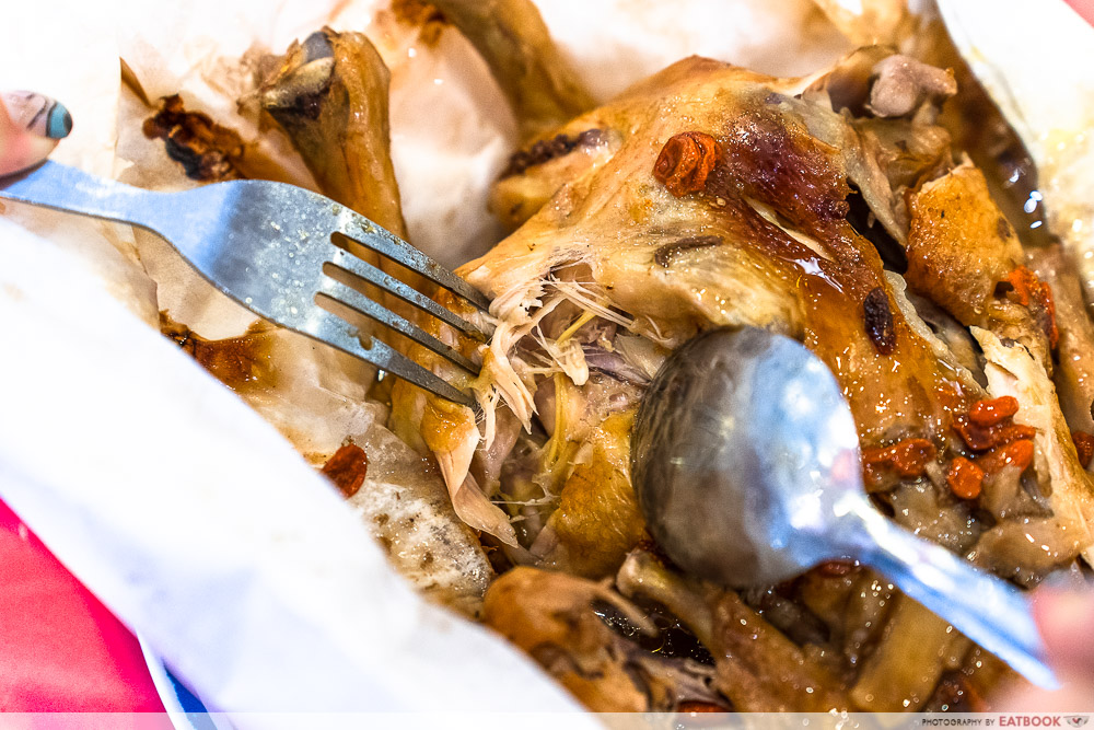 restoran teck sing - paper baked chicken meat