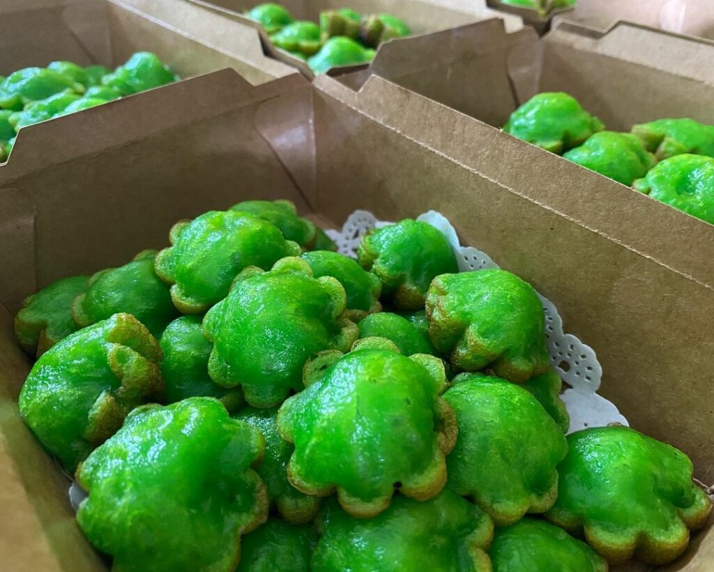 Baan Kanom Thai Legit Thai Pandan Pancakes In Bendemeer Eatbook.sg