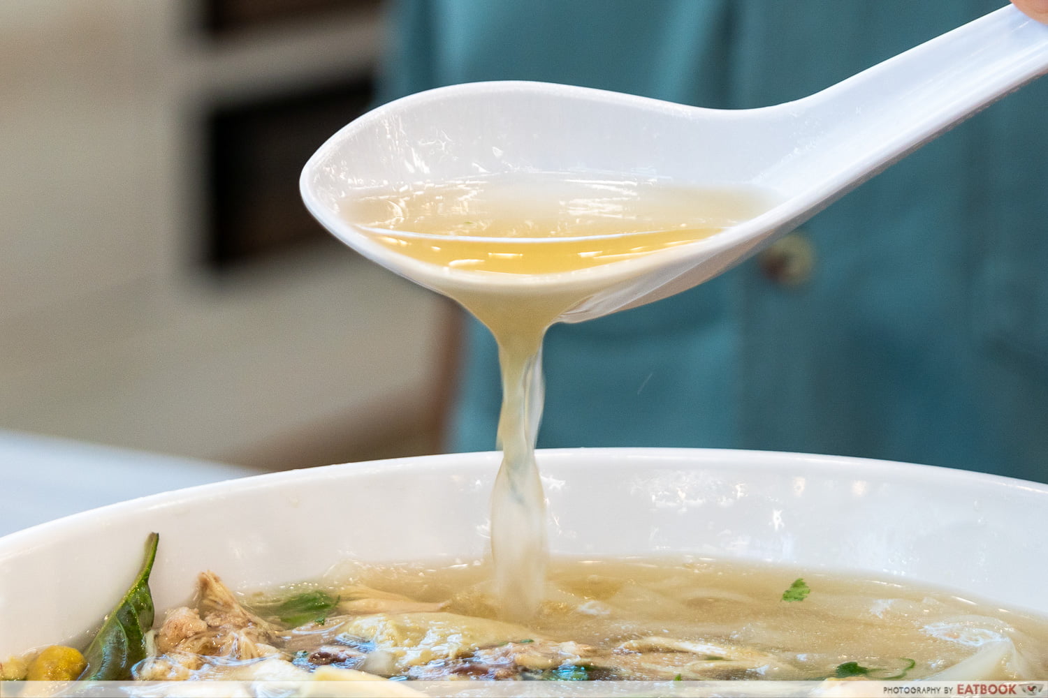 chef minh vietnamese pho - Chicken Soup Pour