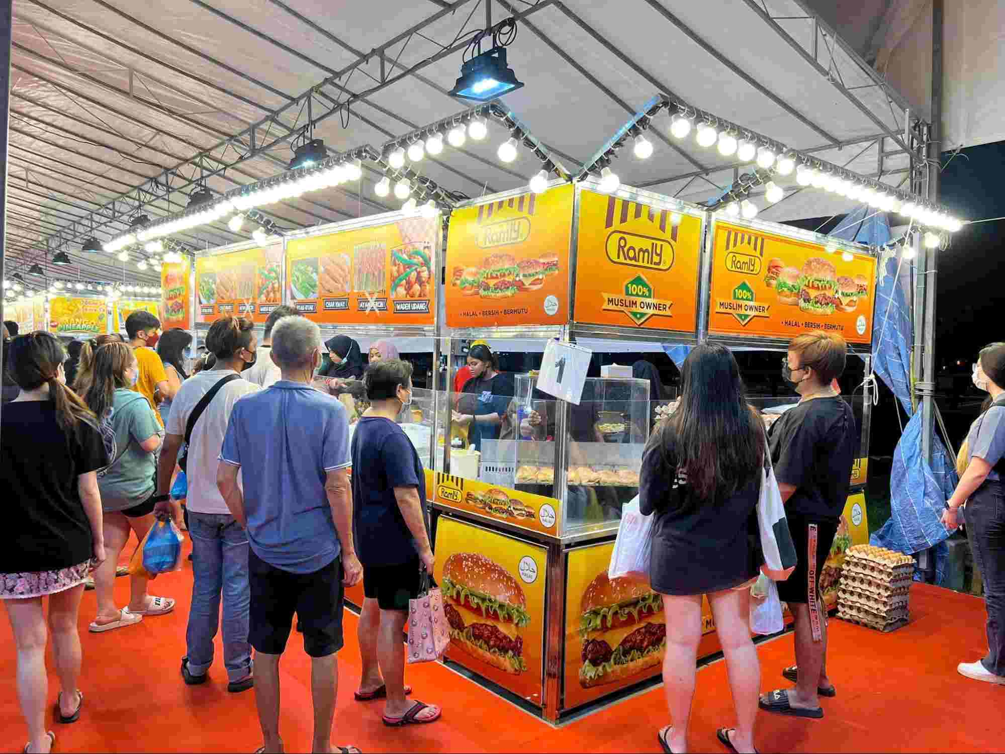 hougang-pasar-malam-ramly-burger-storefront