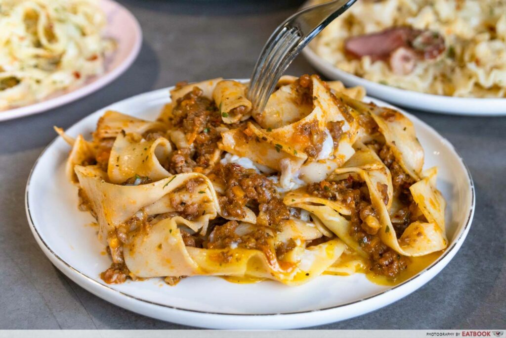pastago beef bolognese